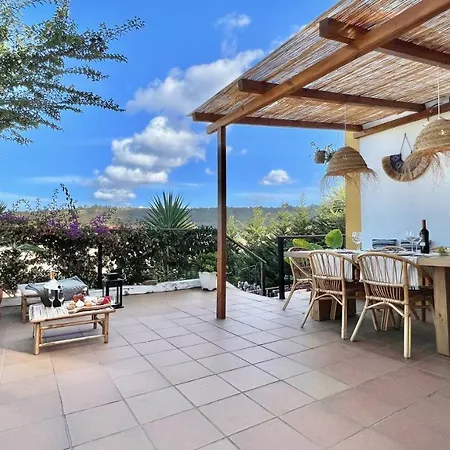 Artisan's Feriehus *